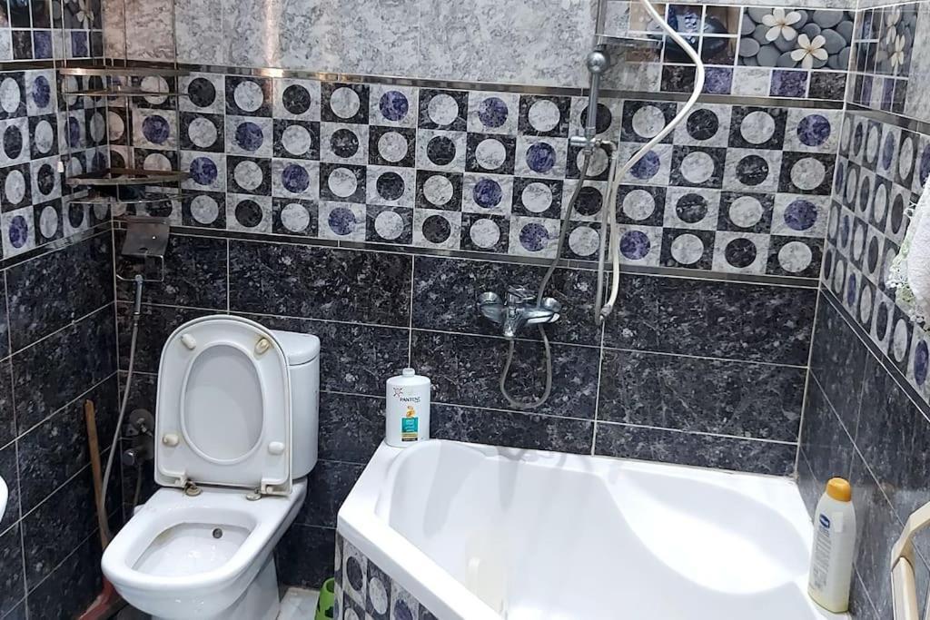 Ultra Super Lux Furnished Apartment, Hassan El Maamoun Street, Nasr * Kairo